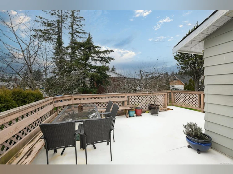 1710 Dingwall Road, Courtenay, BC, V9N 3S9 - 8