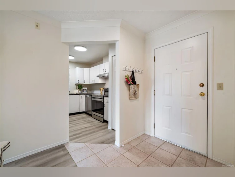 402-1121 Oscar Street, Victoria, BC, V8V 2X3 - 21