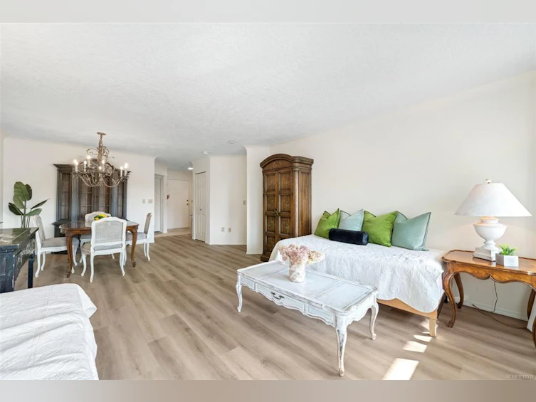 402-1121 Oscar Street, Victoria, BC, V8V 2X3 - 8