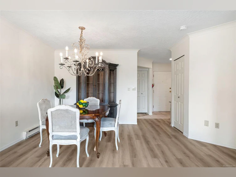 402-1121 Oscar Street, Victoria, BC, V8V 2X3 - 11