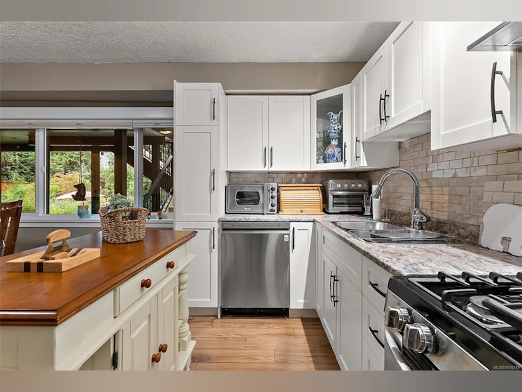 1602 Mayneview Terrace, North Saanich, BC, V8L 5E7 - 47