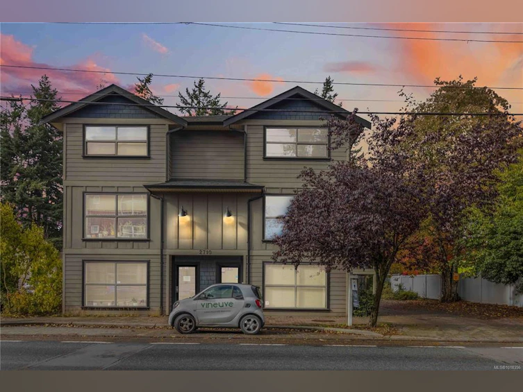 101-2710 Peatt Road, Langford, BC, V9B 3V3 - 25