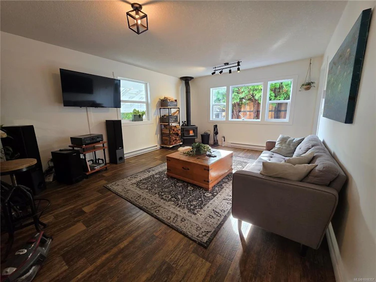 6088 Grandview Road, Port Alberni, BC, V9Y 8W1 - 10