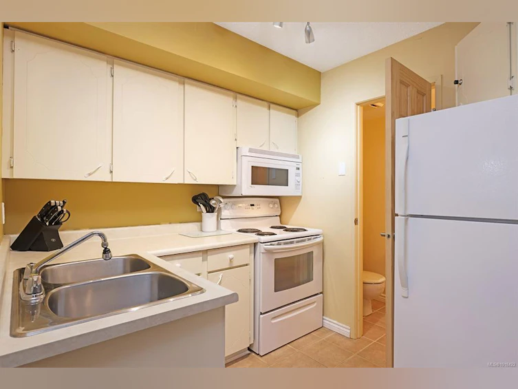1-1084 Washington Way, Courtenay, BC, V9J 1L0 - 13