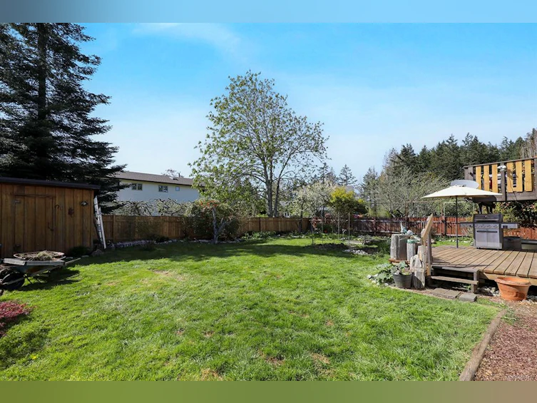 667 Torrence Road, Comox, BC, V9M 3H6 - 28