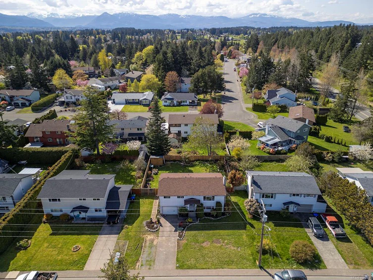 667 Torrence Road, Comox, BC, V9M 3H6 - 33