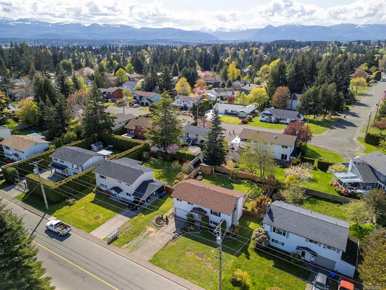 667 Torrence Road, Comox, BC, V9M 3H6 - 34