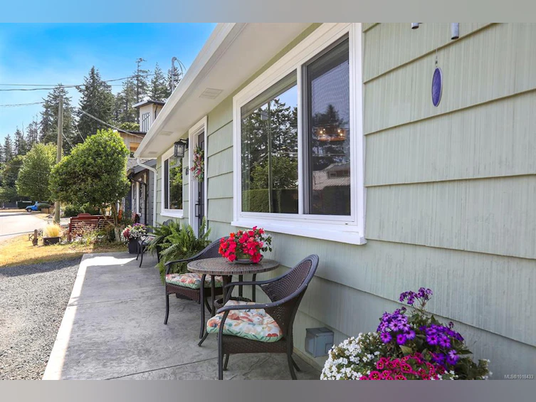 491 Windslow Road, Comox, BC, V9M 3T8 - 4