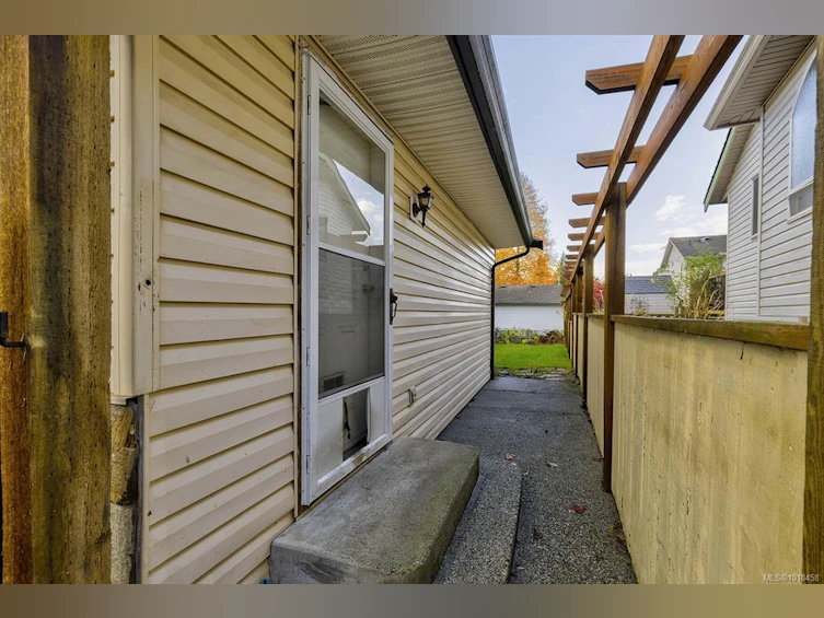 2136 Dockside Way, Nanaimo, BC, V9R 6T7 - 28