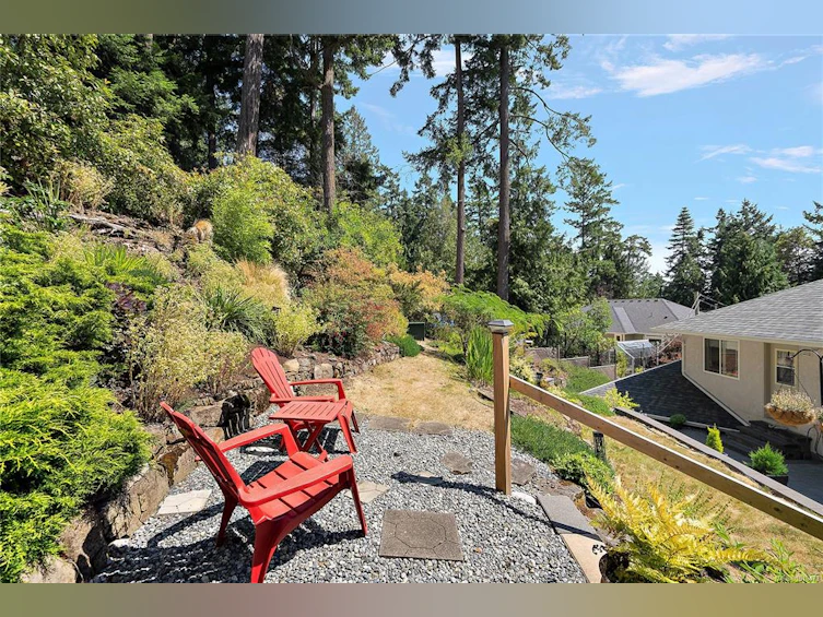 2250 Tryon Road, North Saanich, BC, V8L 5H7 - 19