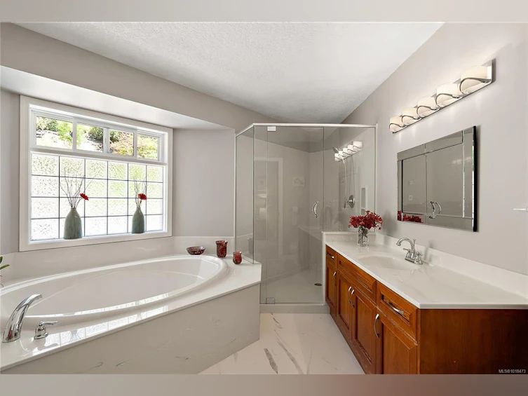 2250 Tryon Road, North Saanich, BC, V8L 5H7 - 16