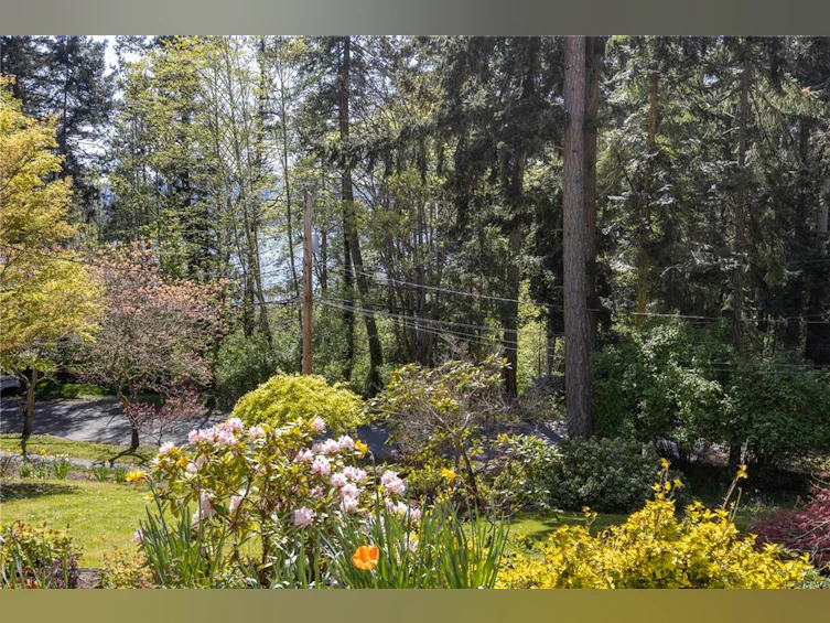 2250 Tryon Road, North Saanich, BC, V8L 5H7 - 21
