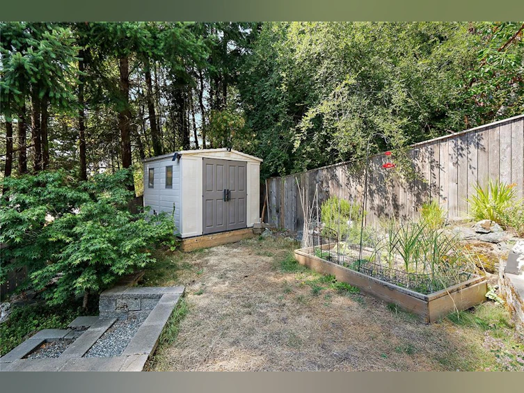 2250 Tryon Road, North Saanich, BC, V8L 5H7 - 40