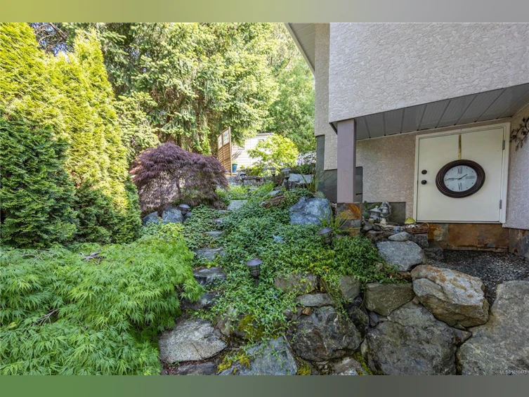 2250 Tryon Road, North Saanich, BC, V8L 5H7 - 45