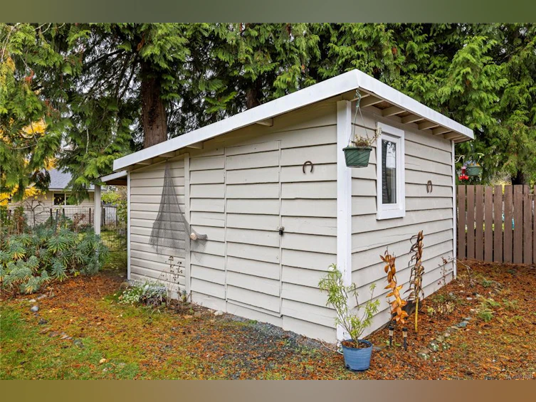 217 Valdez Avenue, Qualicum Beach, BC, V9K 1R8 - 44