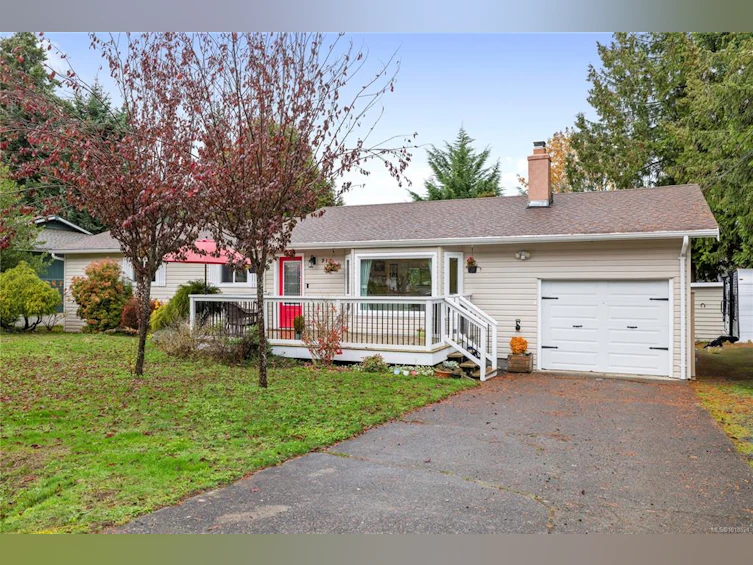 217 Valdez Avenue, Qualicum Beach, BC, V9K 1R8