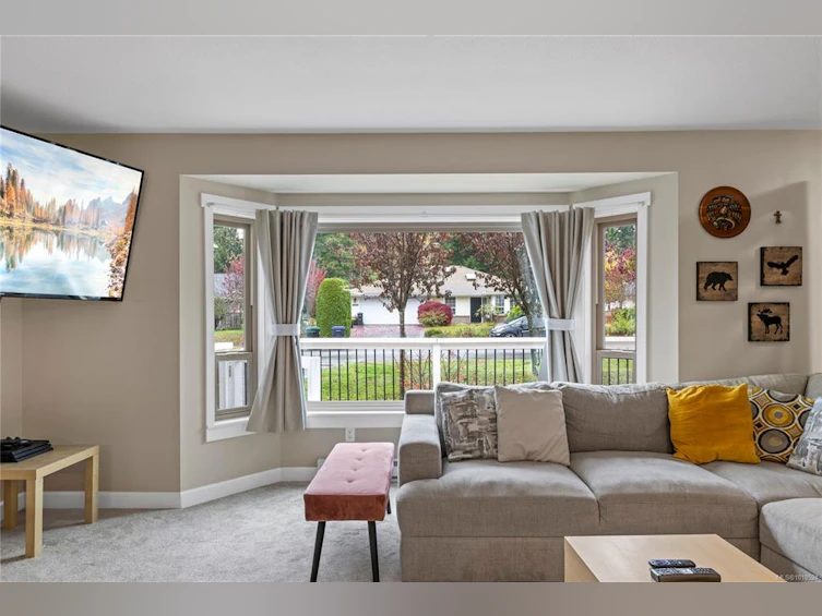 217 Valdez Avenue, Qualicum Beach, BC, V9K 1R8 - 17
