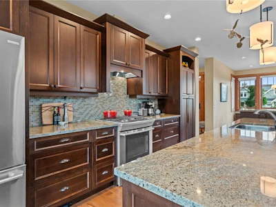 942 Bluffs Drive - 5
