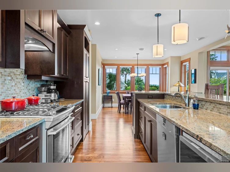 942 Bluffs Drive, Qualicum Beach, BC, V9K 0A2 - 21
