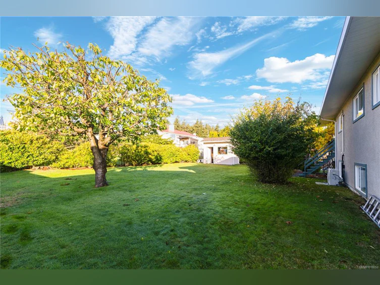 60 Mclean Street, Campbell River, BC, V9W 2L9 - 34
