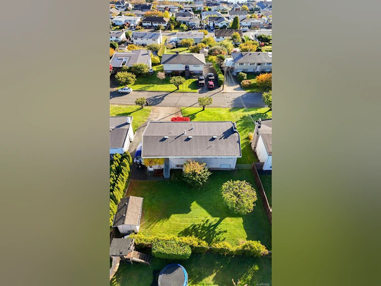 60 Mclean Street, Campbell River, BC, V9W 2L9 - 36