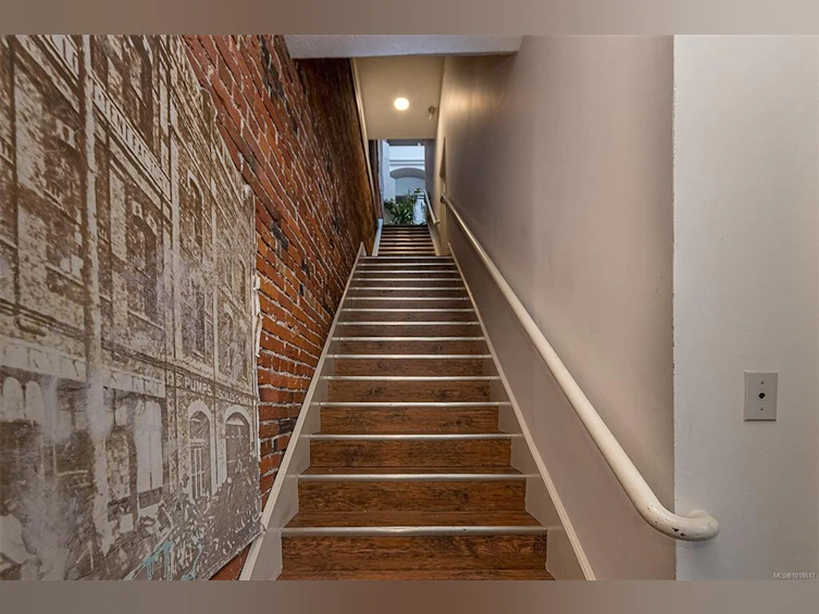 302-1407 Government Street, Victoria, BC, V8W 1Z1 - 6