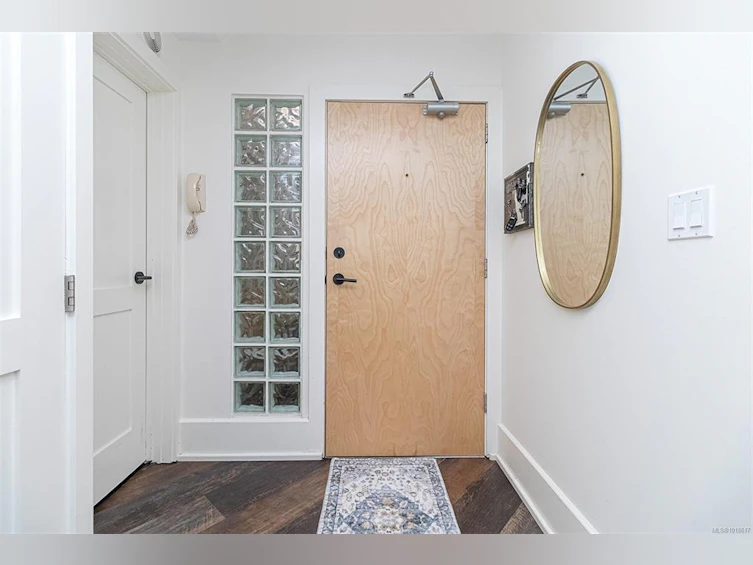 302-1407 Government Street, Victoria, BC, V8W 1Z1 - 12