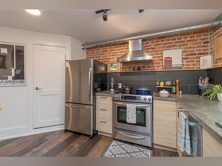 302-1407 Government Street, Victoria, BC, V8W 1Z1 - 20