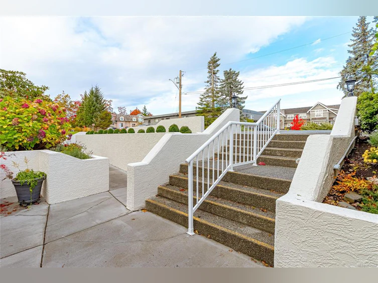 303-134 E Fifth Avenue, Qualicum Beach, BC, V9K 1Y7 - 15