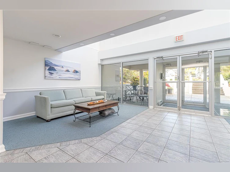 303-134 E Fifth Avenue, Qualicum Beach, BC, V9K 1Y7 - 16