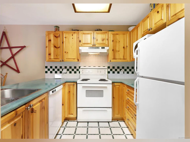 106-1320 Henry Road, Courtenay, BC, V9J 1L0 - 6
