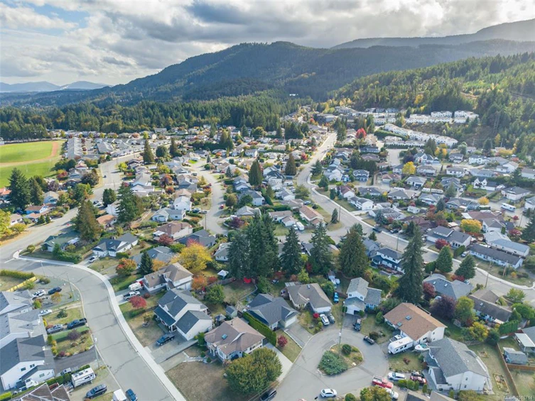 753 De Frane Court, Ladysmith, BC, V9G 1P1 - 57