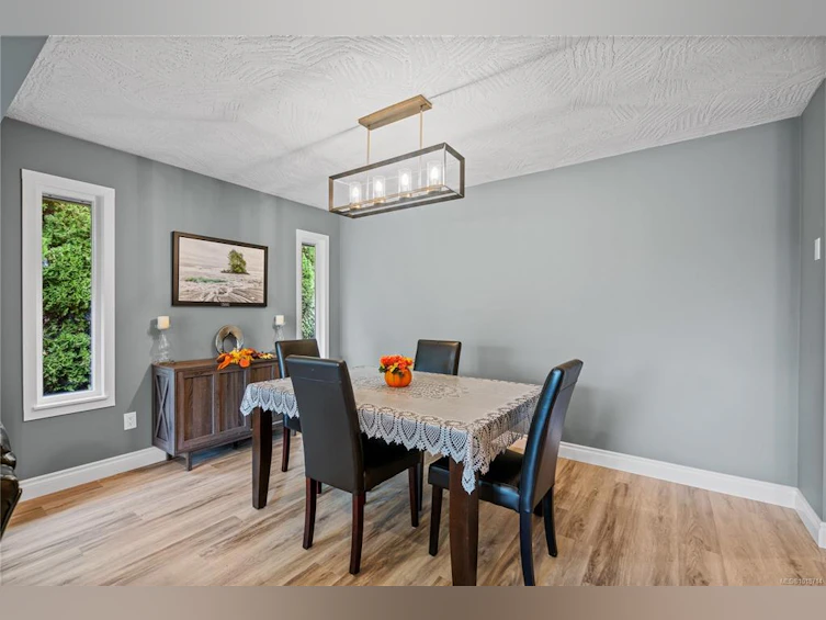 753 De Frane Court, Ladysmith, BC, V9G 1P1 - 11