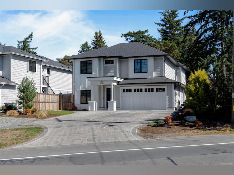 4829 Cordova Bay Road, Saanich, BC, V8Y 2J8 - 51