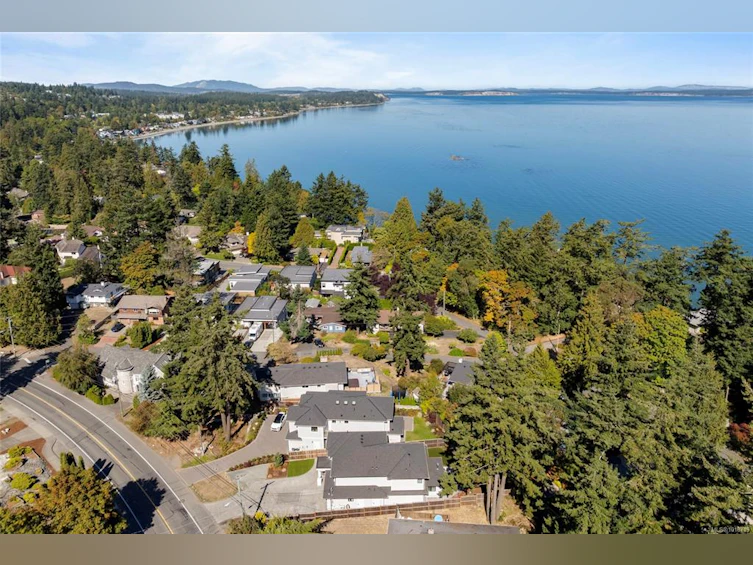 4829 Cordova Bay Road, Saanich, BC, V8Y 2J8 - 56