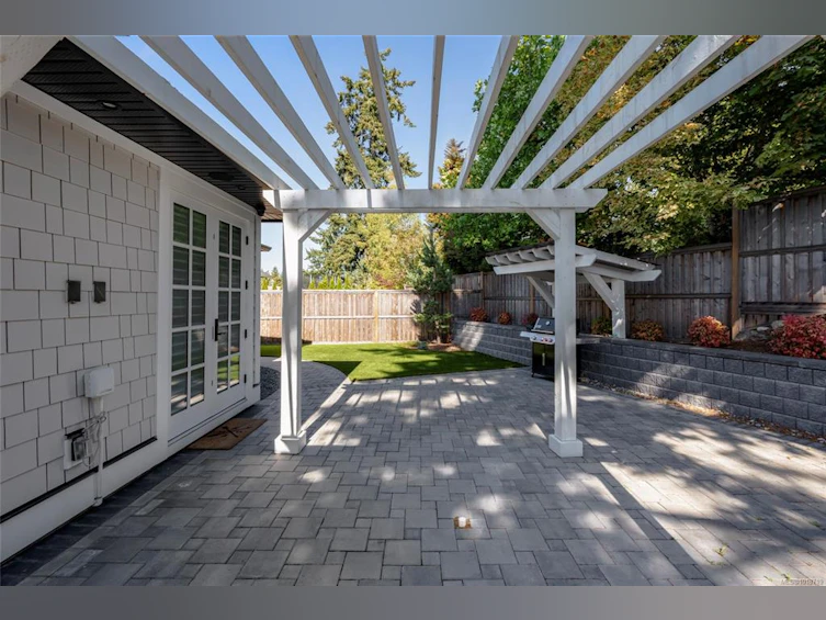 4829 Cordova Bay Road, Saanich, BC, V8Y 2J8 - 48