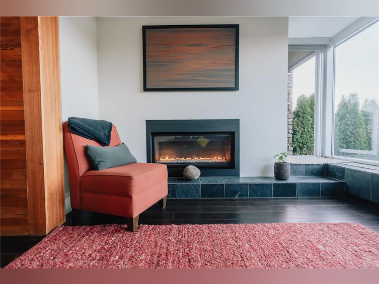 102-368 Main Street, Tofino, BC, V0R 2Z0 - 2