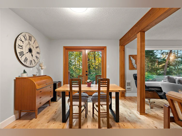 1409 Hillgrove Road, North Saanich, BC, V8L 5K6 - 16
