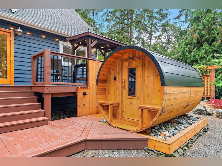 1409 Hillgrove Road, North Saanich, BC, V8L 5K6 - 6