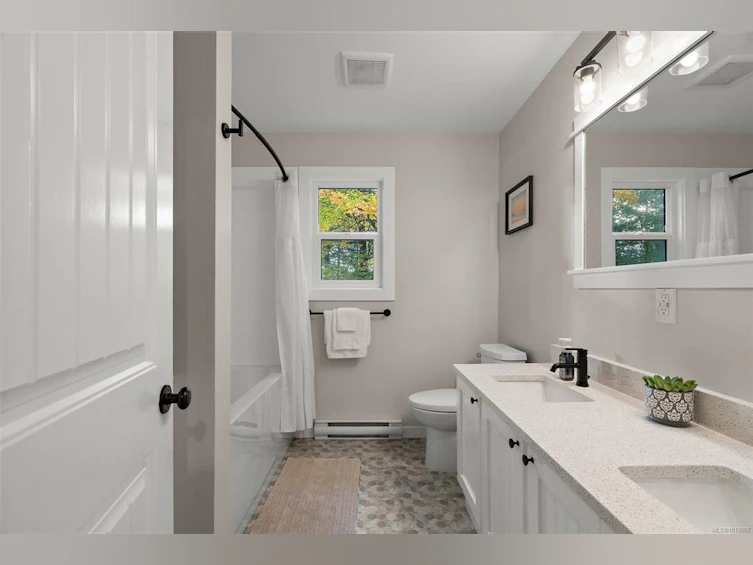 1409 Hillgrove Road, North Saanich, BC, V8L 5K6 - 23