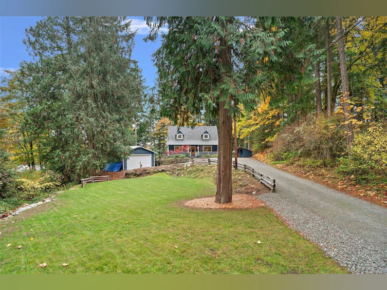 1409 Hillgrove Road, North Saanich, BC, V8L 5K6 - 9