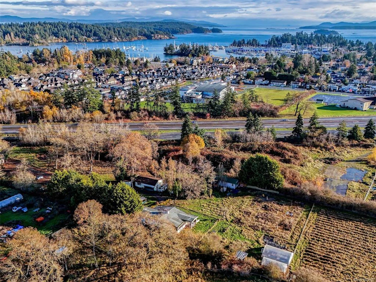 1899 John Road, North Saanich, BC, V8L 5S8 - 30