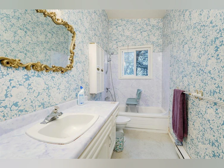 1899 John Road, North Saanich, BC, V8L 5S8 - 9