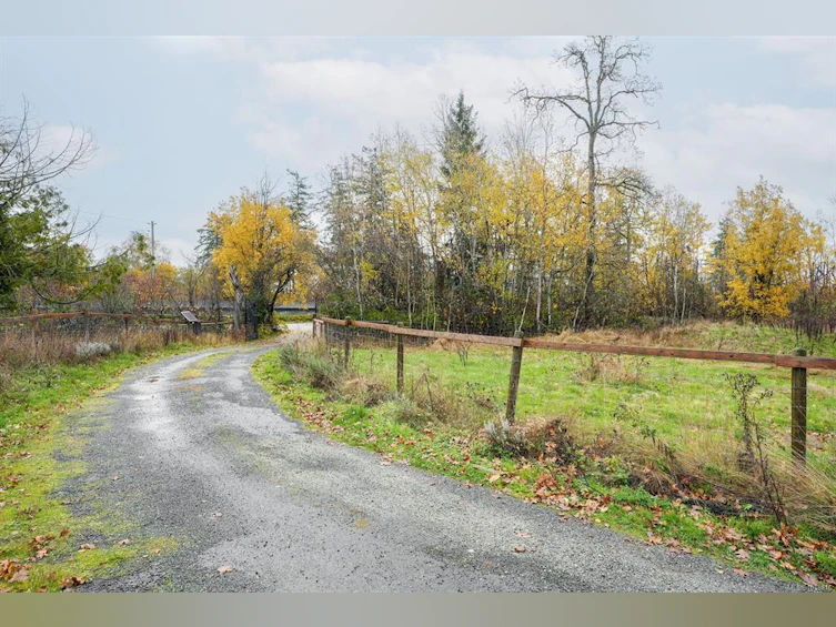 1899 John Road, North Saanich, BC, V8L 5S8 - 20