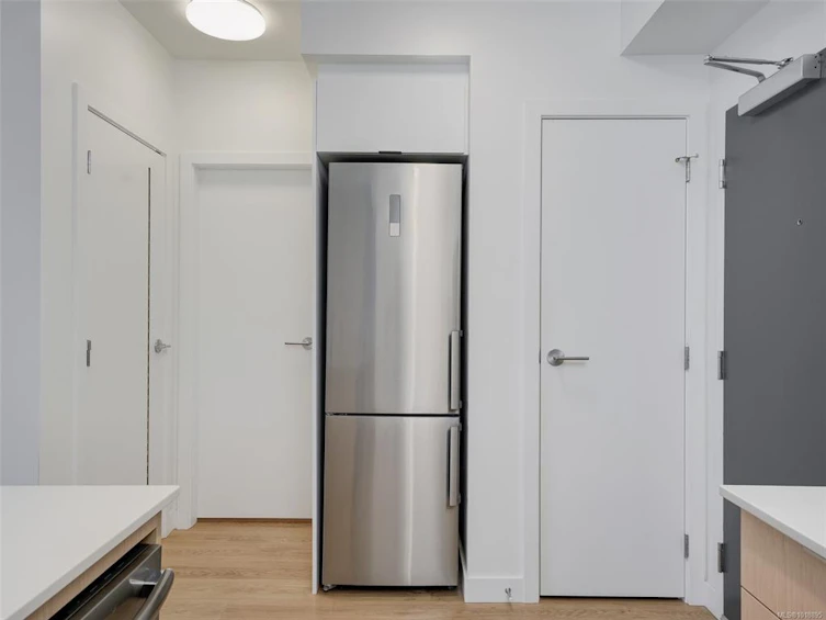 208-1115 Johnson Street, Victoria, BC, V8V 0H2 - 8