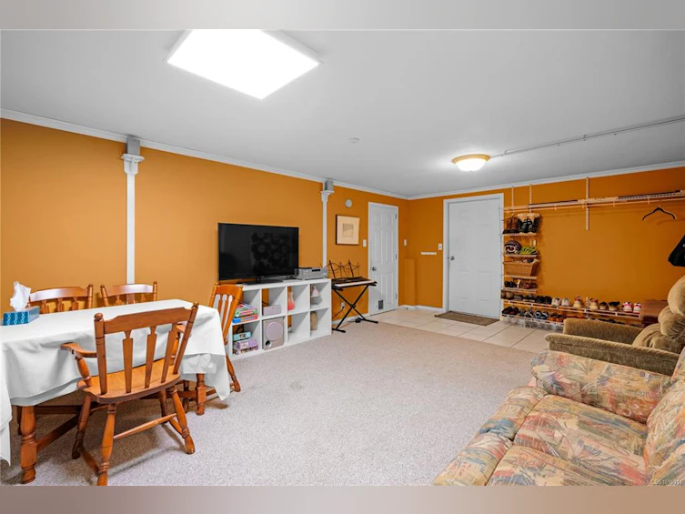 4490 Shore Way, Saanich, BC, V8N 3V2 - 43