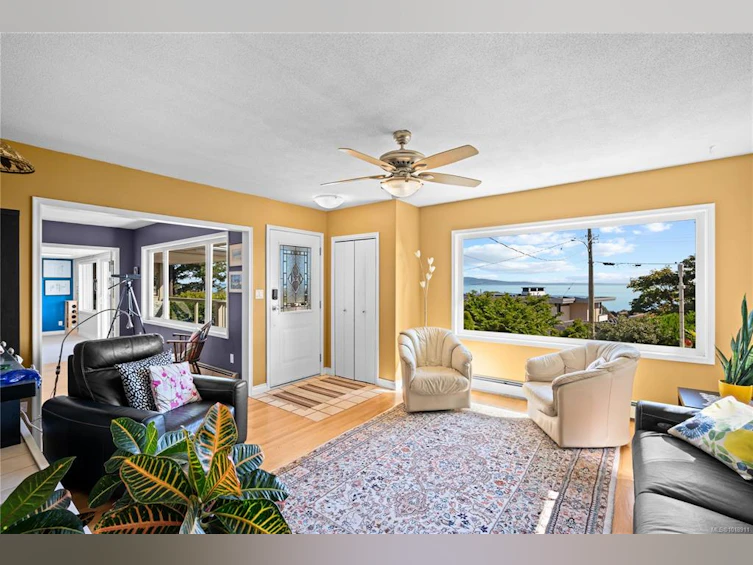 4490 Shore Way, Saanich, BC, V8N 3V2 - 6