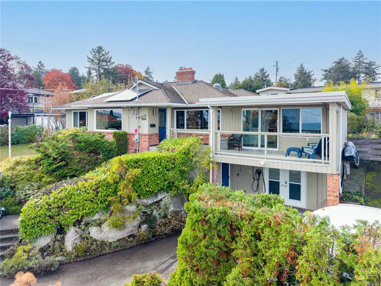 4490 Shore Way, Saanich, BC, V8N 3V2 - 52