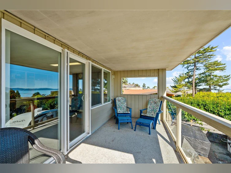 4490 Shore Way, Saanich, BC, V8N 3V2 - 5