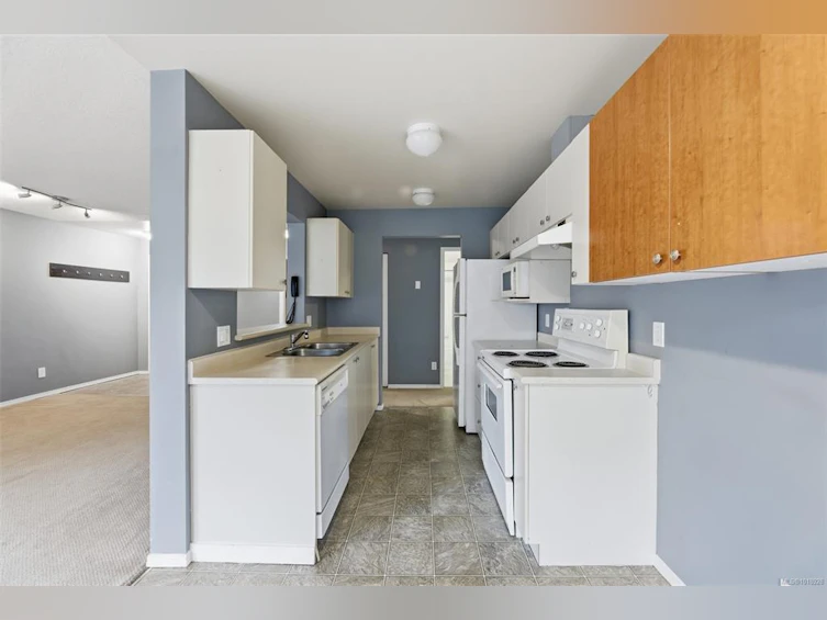 306-894 Vernon Avenue, Saanich, BC, V8X 2W6 - 11